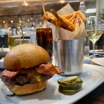 Gunther & Co - Brunch Burger - Seafood Near Me - Baltimore, Maryland