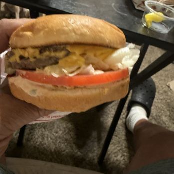 In-N-Out Burger - 2x2 freshly made no onions - Burgers Near Me - Bakersfield, California In-N-Out Burger - 2x2 freshly made no onions - Burgers Near Me - Bakersfield, California