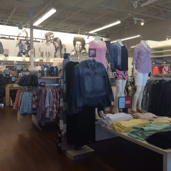 Gap Factory - Men's Clothing Near Me - Meridian, Idaho Gap Factory - Men's Clothing Near Me - Meridian, Idaho