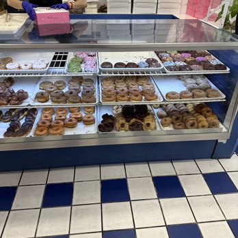 Dainty Donuts - Donuts - Donuts Near Me - San Ramon, California