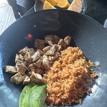 La Popular Austin - Kids Chicken Bowl with side of orange slices - Mexican Near Me - Austin, Texas