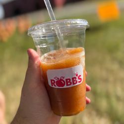Robb Farms - Apple cider slushie