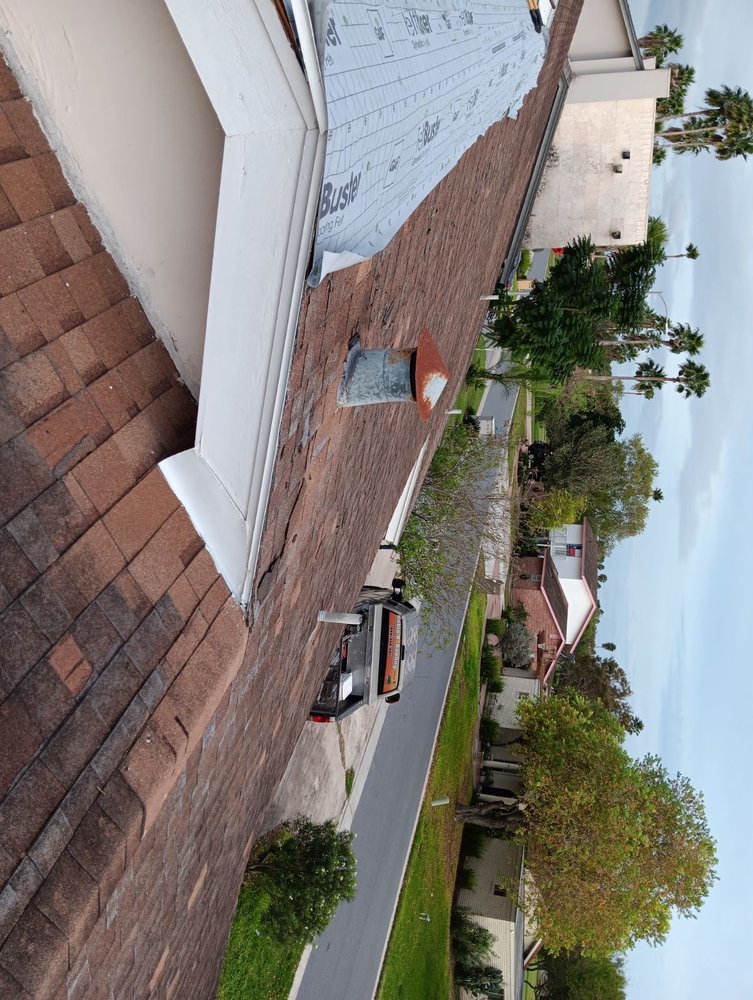 Slide of Rubio R Roofing