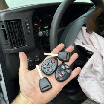 Fastkey Locksmith - Chevy Express Van 2025 - Keys & Locksmiths Near Me - Vancouver, Washington Fastkey Locksmith - Chevy Express Van 2025 - Keys & Locksmiths Near Me - Vancouver, Washington