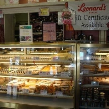 Leonard's Bakery - Bakeries Near Me - Honolulu, Hawaii