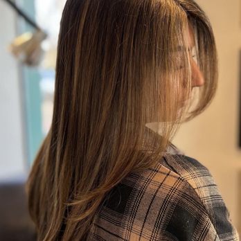 Sunshine Salon - Balayage honey blonde by Desiree. - Hair Salons Near Me - Castro Valley, California Sunshine Salon - Balayage honey blonde by Desiree. - Hair Salons Near Me - Castro Valley, California