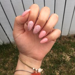 Full Set Gel Nails ($37)