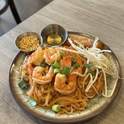 Riceberry Thai Kitchen - Pad Thai Noodles -
