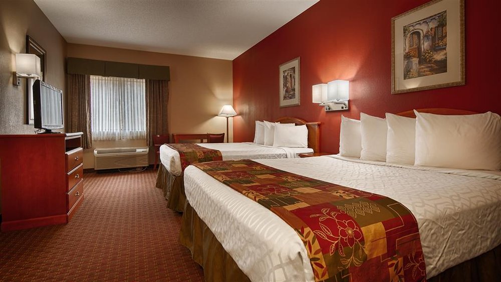 BEST WESTERN ELLISVILLE INN Updated September 2024 20 Photos 1102