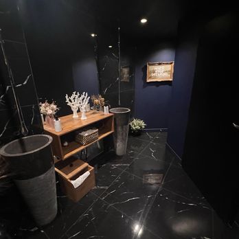 Une Table au Sud - 5/7/26 FYI. Cool. Sinks. - Mediterranean Near Me - Marseille, 13