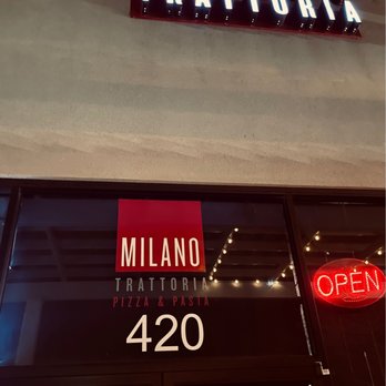 Milano Trattoria - the entrance to the restaurant - Pizza Near Me - Georgetown, Texas