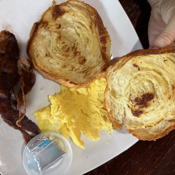 White Wolf Cafe - New American Near Me - Orlando, Florida White Wolf Cafe - New American Near Me - Orlando, Florida