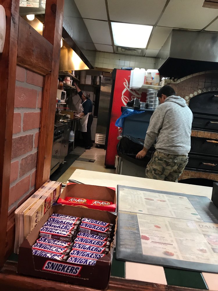 Italian Brick Oven Pizzeria, New Jersey Roadtrippers