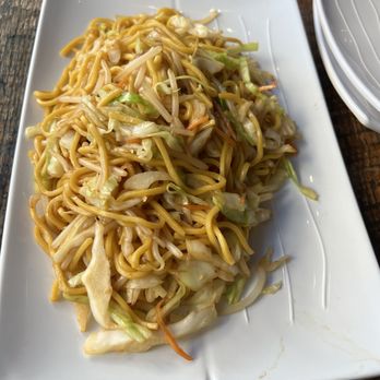 Vegan District Asian Eatery - Vegetable Chow Mein - Vegan Near Me - Anaheim, California Vegan District Asian Eatery - Vegetable Chow Mein - Vegan Near Me - Anaheim, California