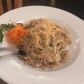 D Thai Kitchen - pork Pad Thai - Thai Near Me - Croton-on-Hudson, New York D Thai Kitchen - pork Pad Thai - Thai Near Me - Croton-on-Hudson, New York