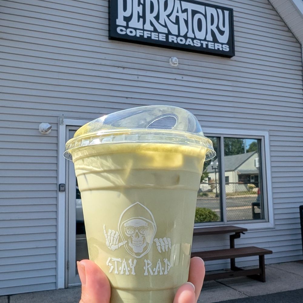 Iced Matcha Latte Iced Matcha Latte
