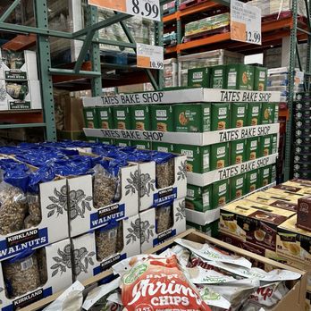 Costco Wholesale - Wholesale Stores Near Me - Everett, Massachusetts