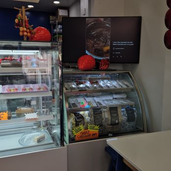 Benjamin’s Sweets - Desserts - Desserts Near Me - Urban Honolulu, Hawaii