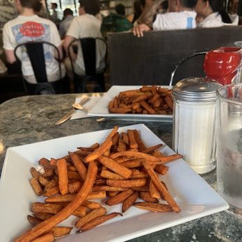 Gracie's on 2nd Diner - Sweet Potato Fries - Diners Near Me - New York, New York