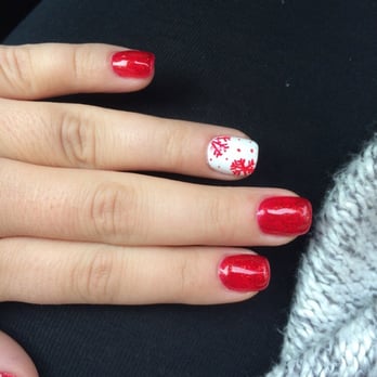 Four Leaf Clover Spa - Perfect holiday nails. Jane has such a good hand for designs. She's amazing - Nail Salons Near Me - Middle Village, New York