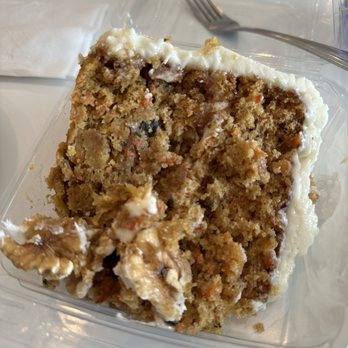 Jongewaard's Bake n Broil - Carrot Cake - American Near Me - Long Beach, California