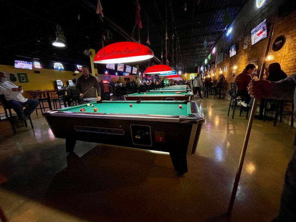 Bikini Bottom Bar, West Dundee Roadtrippers