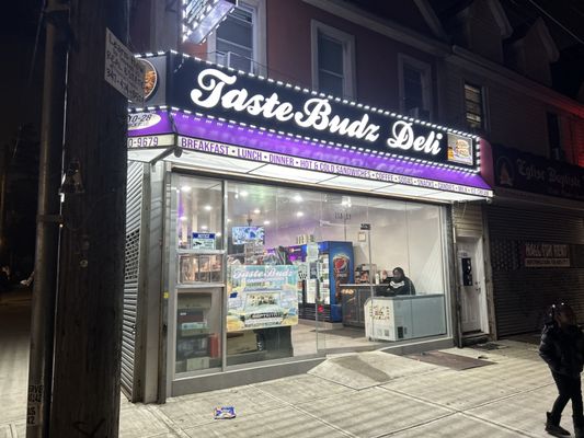 Taste Budz Deli by null