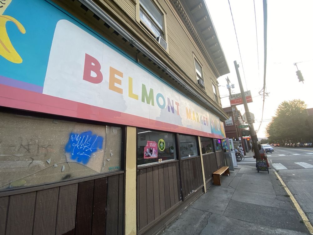 Belmont 34 Grocery Logo
