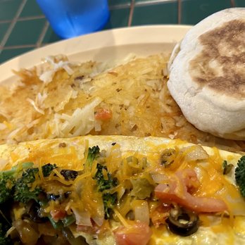 DO Drop Inn West - Veggie omelette - Pizza Near Me - Pueblo, Colorado DO Drop Inn West - Veggie omelette - Pizza Near Me - Pueblo, Colorado