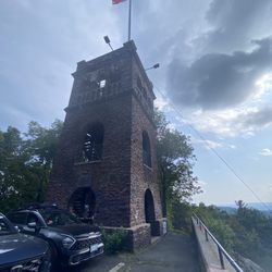Poets Seat Tower