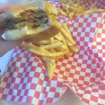 Burger Barn - Burgers Near Me - Dunsmuir, California
