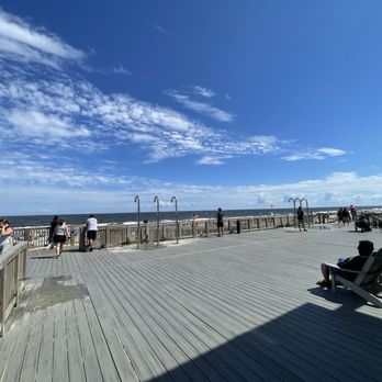Sea Bright Beaches - showers by boardwalk and restrooms located in this area - Beaches Near Me - Sea Bright, New Jersey Sea Bright Beaches - showers by boardwalk and restrooms located in this area - Beaches Near Me - Sea Bright, New Jersey