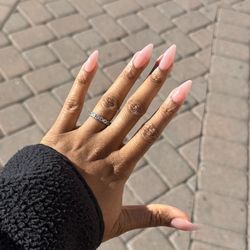 DK Nails