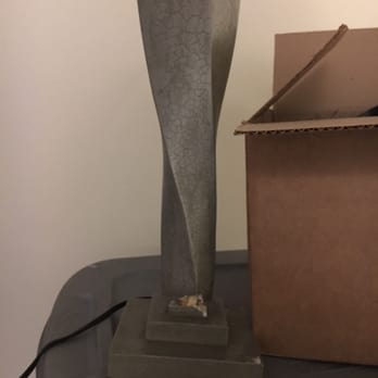 Swift Movers - Broken items hidden by swift movers so we wouldn't see it until after they left. - Movers Near Me - San Antonio, Texas