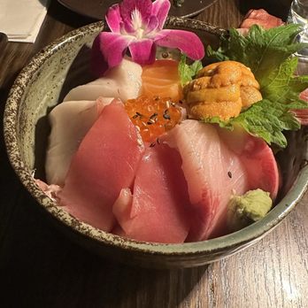 Room Service - Chirashi bowl - Japanese Near Me - Milwaukee, Wisconsin