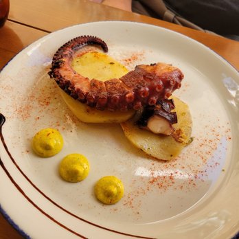Universal People Bar - Grilled octopus- so tender - Tapas Bars Near Me - Seville, SE