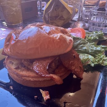Old Town Red Rooster Cafe - Bacon cheeseburger - Cafes Near Me - Cottonwood, Arizona Old Town Red Rooster Cafe - Bacon cheeseburger - Cafes Near Me - Cottonwood, Arizona