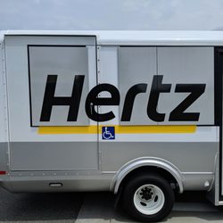 Hertz Rent A Car - Airport Shuttle