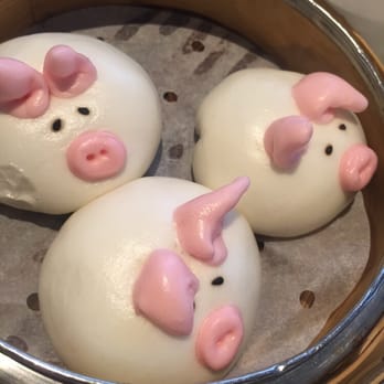 飲茶 - These little pigs are pork chop buns - Dim Sum Near Me - Hong Kong, HK 飲茶 - These little pigs are pork chop buns - Dim Sum Near Me - Hong Kong, HK