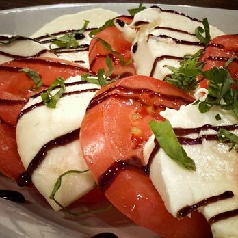 Hungry Hiker Bar & Grill - Caprese - Bars Near Me - Slade, Kentucky