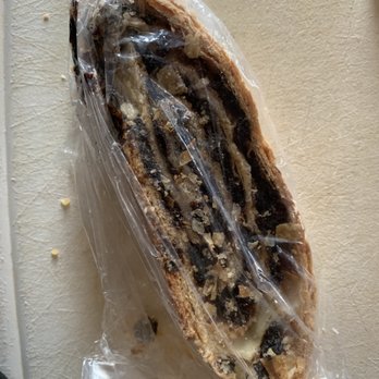 Limin's Cafe Caribe - Currant Roll - Caribbean Near Me - East Orange, New Jersey
