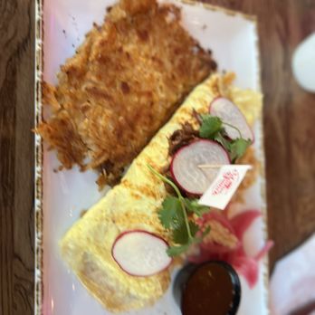 Madres Brunch - Birria Omelette - Breakfast & Brunch Near Me - Long Beach, California Madres Brunch - Birria Omelette - Breakfast & Brunch Near Me - Long Beach, California