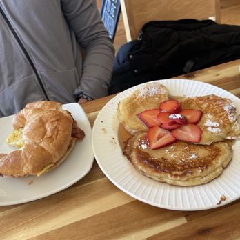 Stefari West Avenue - Croissant Sandwich and Pancakes! - Coffee & Tea Near Me - Kankakee, Illinois Stefari West Avenue - Croissant Sandwich and Pancakes! - Coffee & Tea Near Me - Kankakee, Illinois