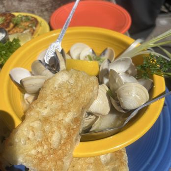 Barnacle Bistro - White wine clams - incredible - American Near Me - Gold Beach, Oregon Barnacle Bistro - White wine clams - incredible - American Near Me - Gold Beach, Oregon