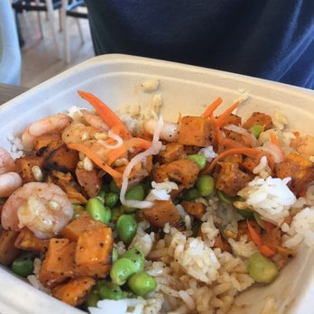 Basil Box - White rice with shrimp, edamame, mild sweet and sour sauce, pickled veggies and popped brown rice. - Vietnamese Near Me - Toronto, Ontario Basil Box - White rice with shrimp, edamame, mild sweet and sour sauce, pickled veggies and popped brown rice. - Vietnamese Near Me - Toronto, Ontario