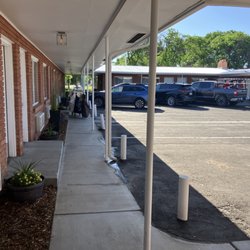 Sleepy Hollow Motel - View down the walkway.