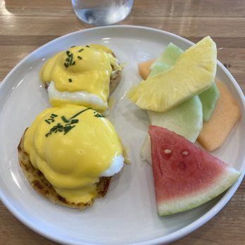 Scrambled - Traditional Benny with fruit - Breakfast & Brunch Near Me - Henderson, Nevada