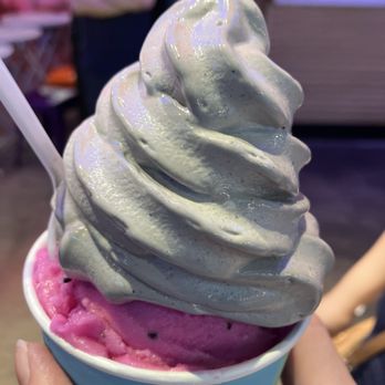 Soft Swerve - Lychee dragonfruit sorbet with black sesame soft serve on top - Ice Cream & Frozen Yogurt Near Me - Flushing, New York Soft Swerve - Lychee dragonfruit sorbet with black sesame soft serve on top - Ice Cream & Frozen Yogurt Near Me - Flushing, New York