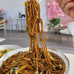 Boba's&Goodies - Nepal style chowmein