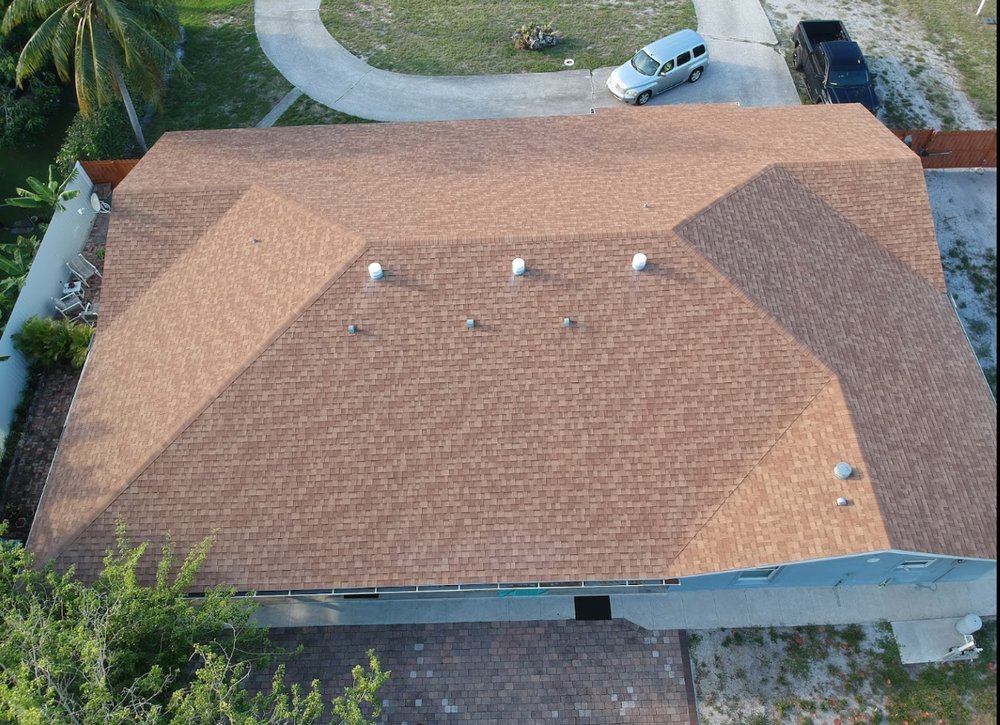 Slide of Mompie Construction Corp